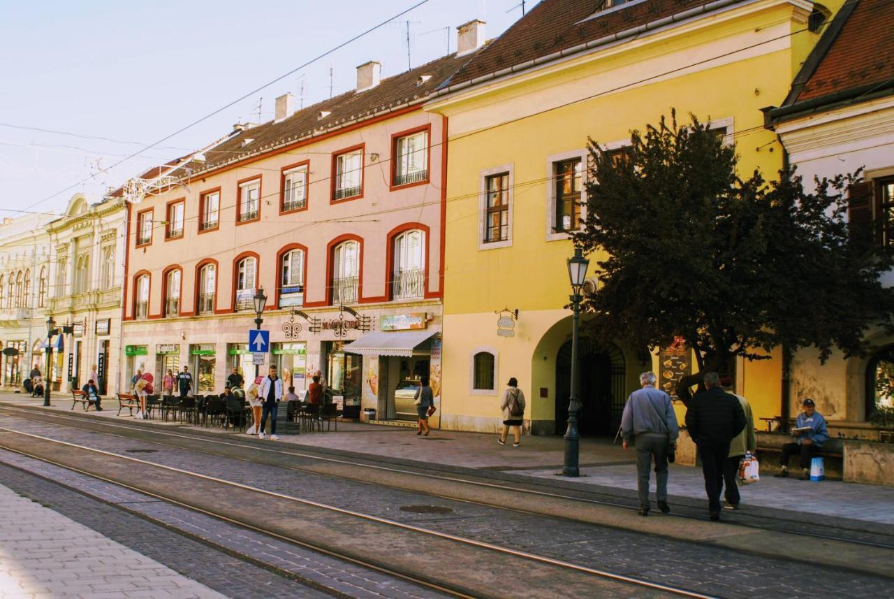 Parva Villa Miskolc Exterior foto